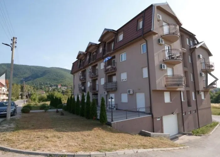 アパート Delux *