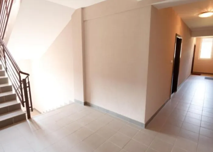 アパート Delux *