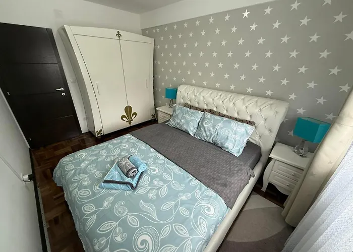 アパート Delux *