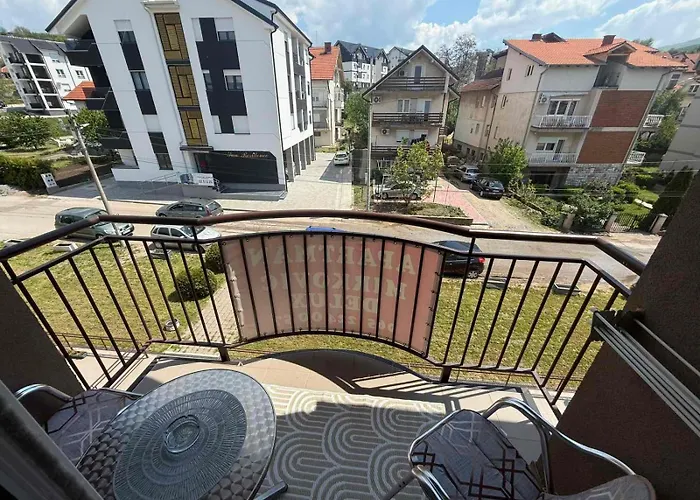 Delux アパート ソコバニャ